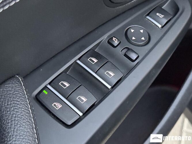 BMW X4 2.8i 51 interauto-car