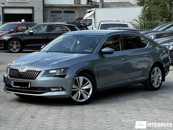 Skoda Superb 32 interauto-car