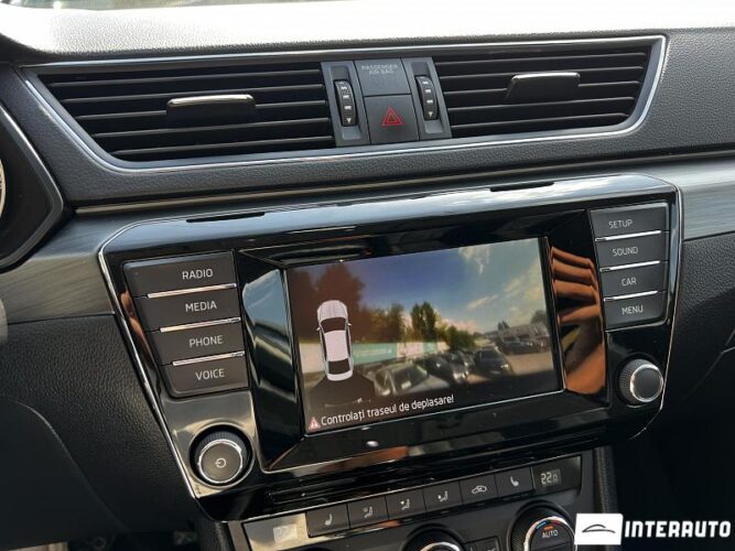 Skoda Superb 40 interauto-car