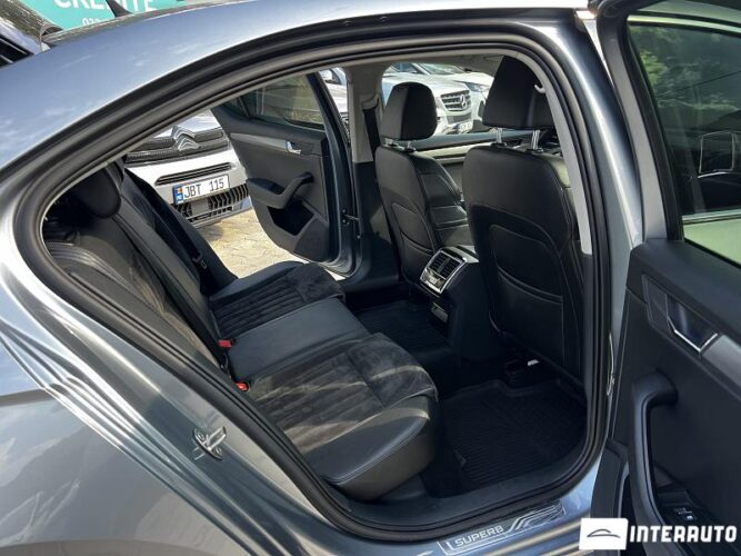 Skoda Superb 47 interauto-car