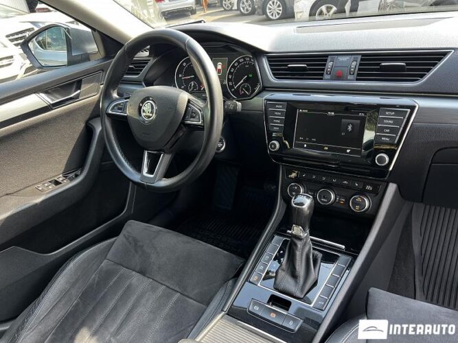 Skoda Superb 37 interauto-car
