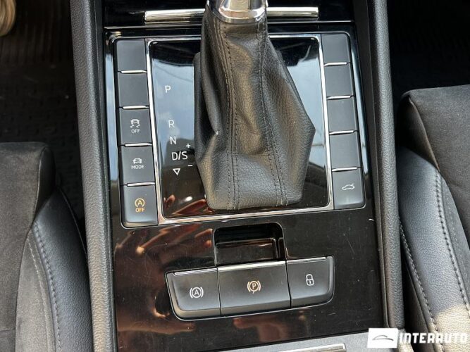 Skoda Superb 42 interauto-car