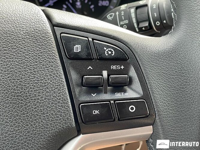 Hyundai Tucson 38 interauto-car