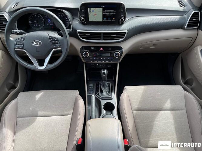 Hyundai Tucson 35 interauto-car