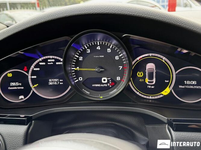 Porsche Cayenne S E-Hybrid Coupe 40 interauto-car