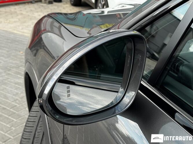 Porsche Cayenne S E-Hybrid Coupe 47 interauto-car