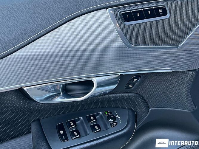 Volvo XC 90 41 interauto-car