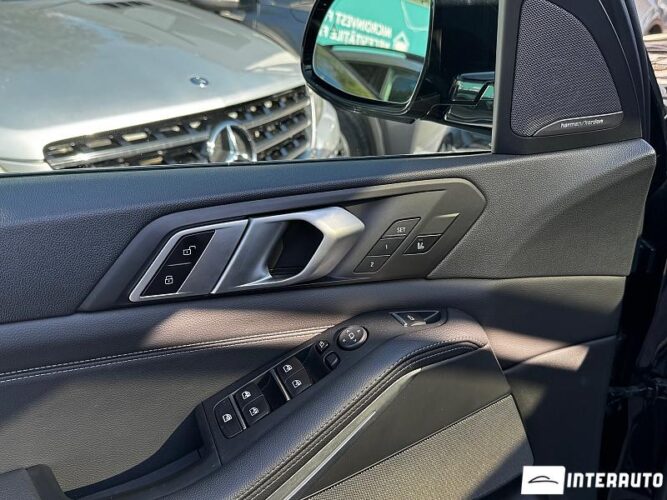 BMW X5 4.0i 49 interauto-car