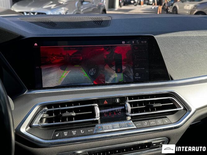 BMW X5 4.0i 46 interauto-car