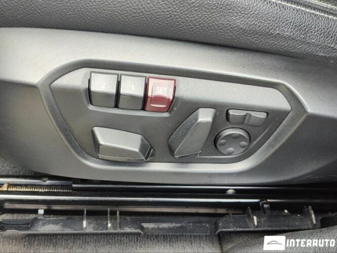 BMW X4 2.8i 45 interauto-car