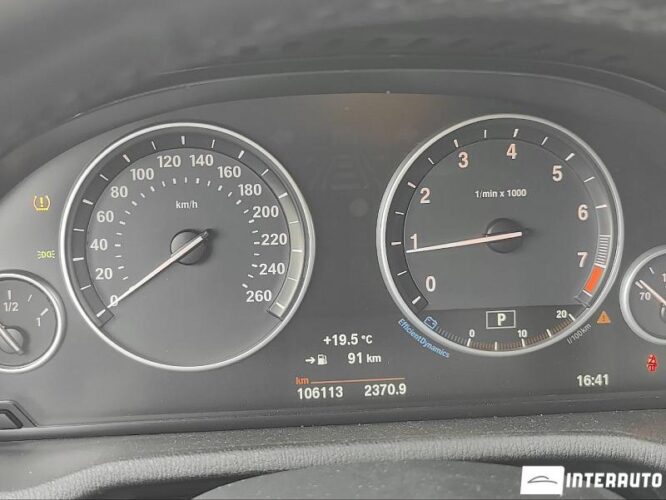 BMW X4 2.8i 40 interauto-car