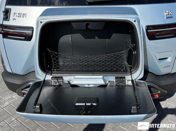 BYD Leopard 3 65 interauto-car