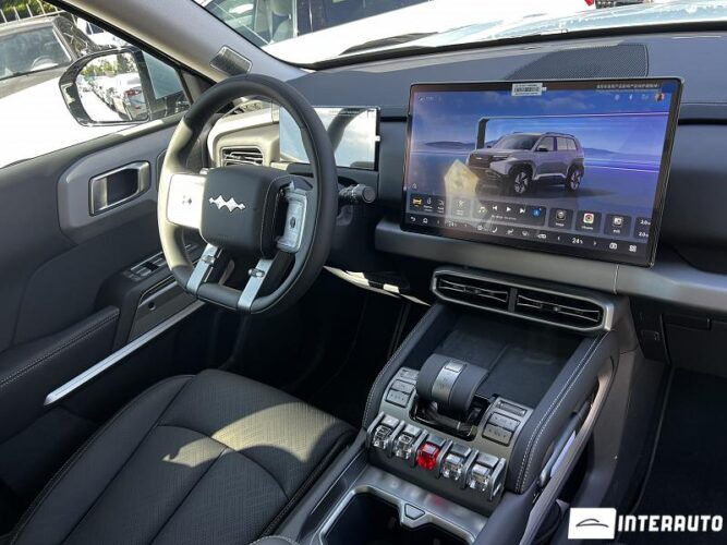 BYD Leopard 3 45 interauto-car