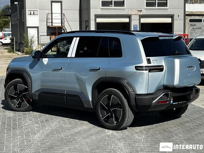 BYD Leopard 3 42 interauto-car