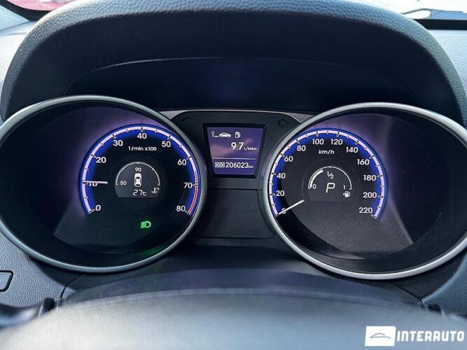 Hyundai ix35 40 interauto-car