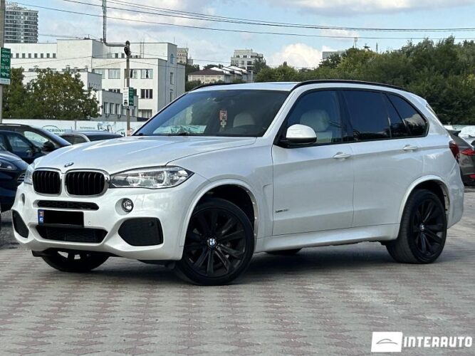 BMW X5 3.5i 32 interauto-car