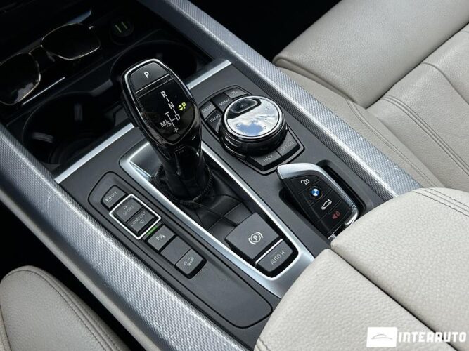BMW X5 3.5i 45 interauto-car
