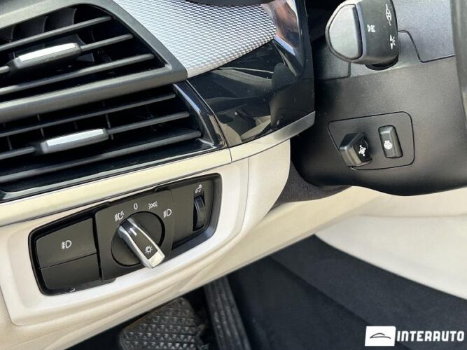 BMW X5 3.5i 41 interauto-car