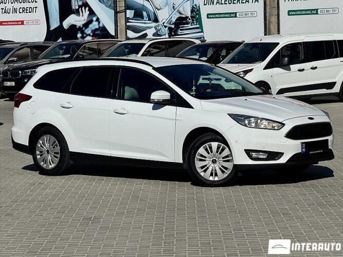 Ford Focus 31 interauto-car