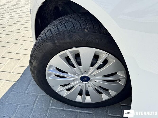 Ford Focus 46 interauto-car