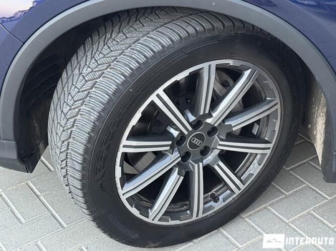 Audi Q7 55 interauto-car