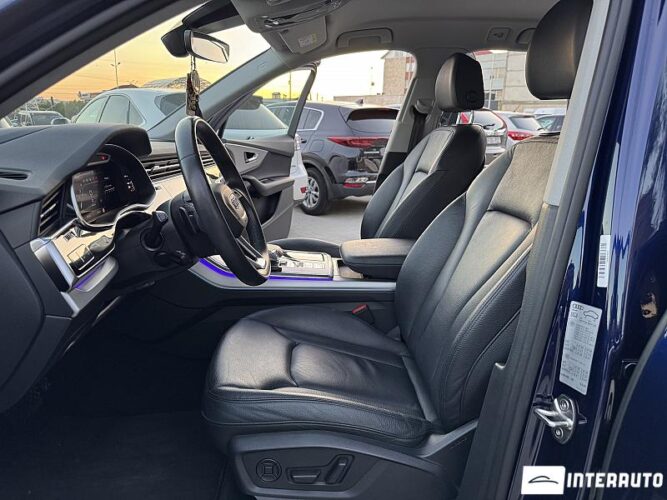 Audi Q7 42 interauto-car