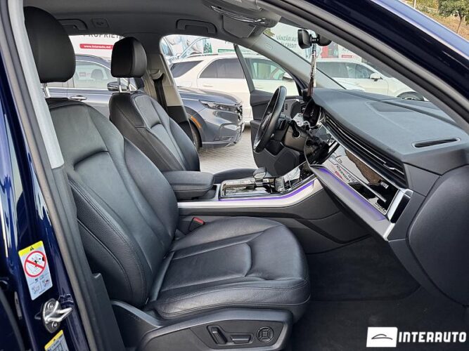 Audi Q7 54 interauto-car