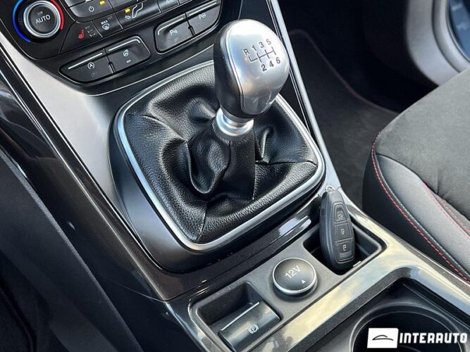 Ford Kuga 40 interauto-car