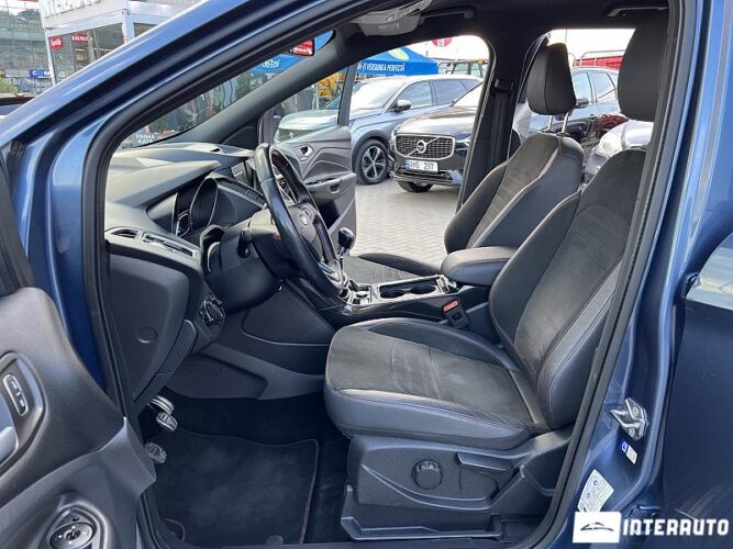 Ford Kuga 34 interauto-car