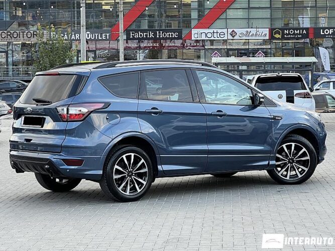 Ford Kuga 32 interauto-car