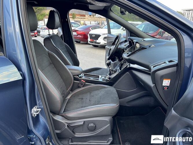 Ford Kuga 43 interauto-car