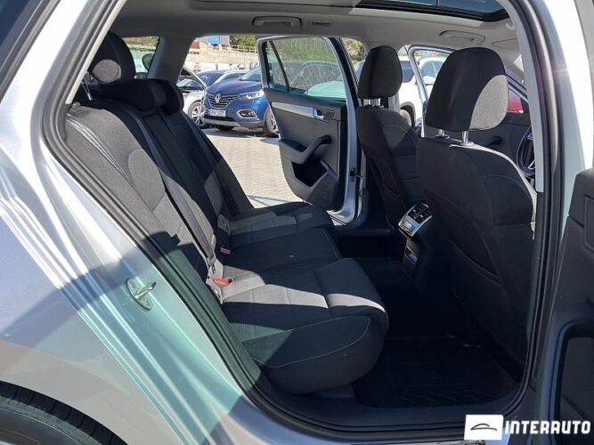 Skoda Superb 45 interauto-car