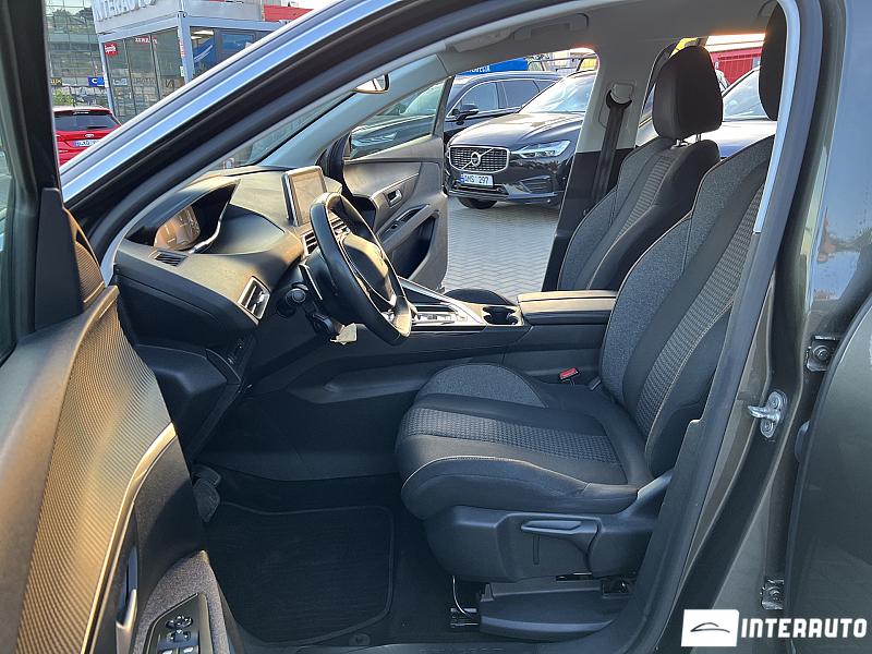 Peugeot 3008 15 automobil-interauto