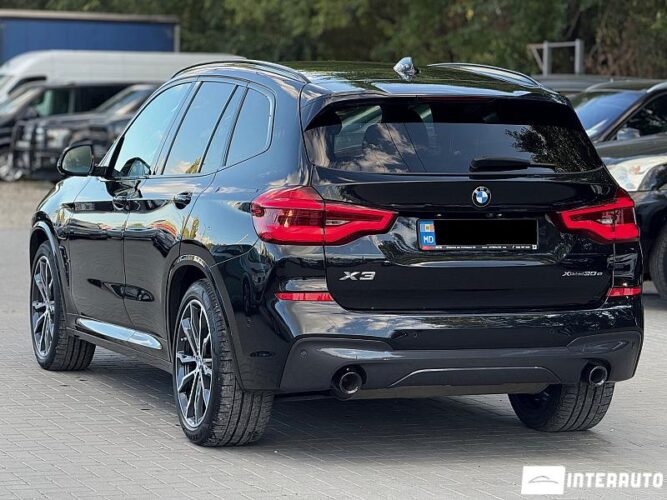 BMW X3 3.0e 38 interauto-car