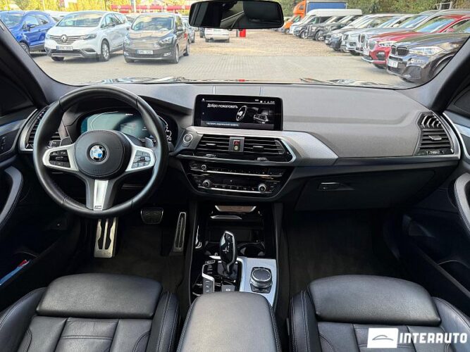BMW X3 3.0e 44 interauto-car