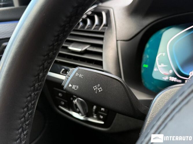 BMW X3 3.0e 46 interauto-car