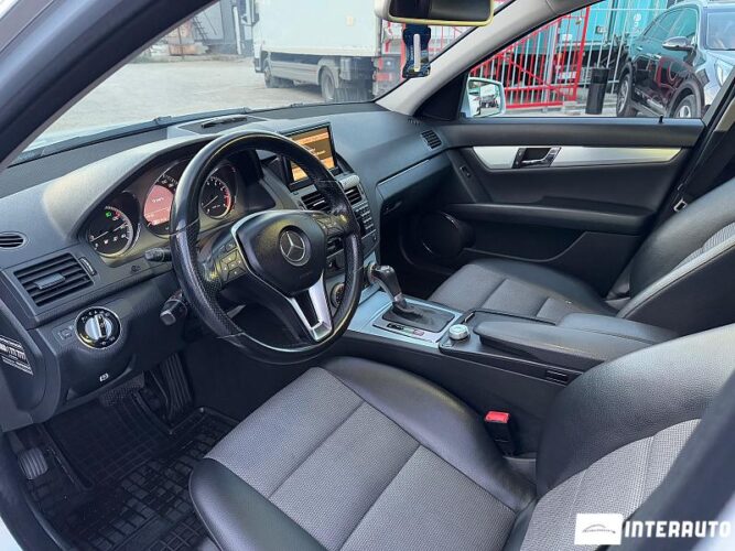 Mercedes C 200 36 interauto-car