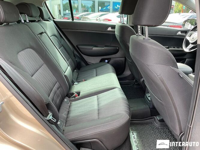 Kia Sportage 44 interauto-car