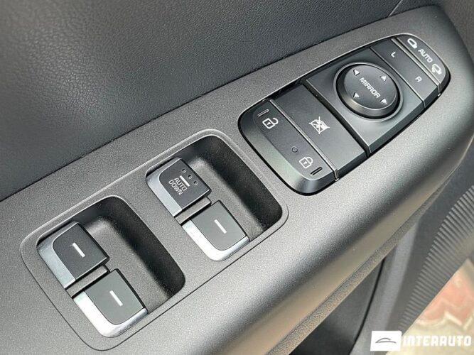 Kia Sportage 34 interauto-car