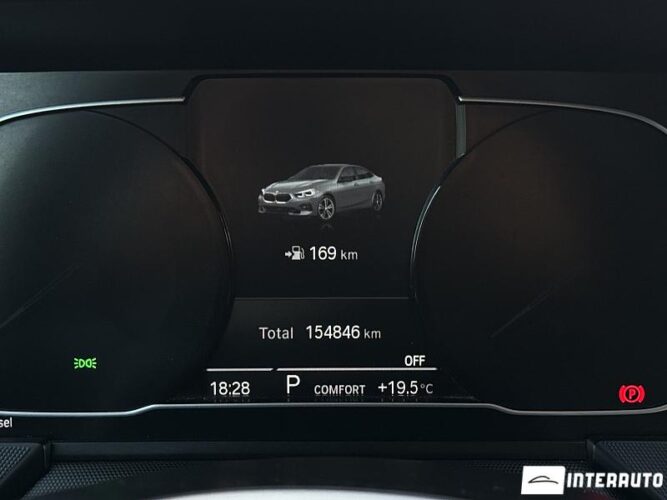 BMW 216d 38 interauto-car