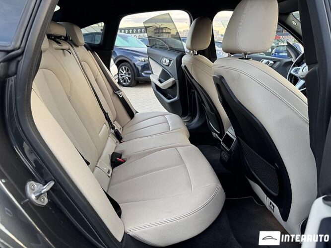 BMW 216d 44 interauto-car