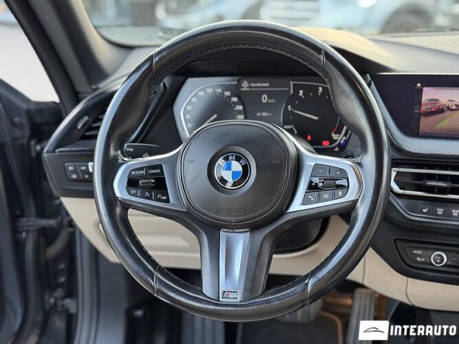 BMW 216d 37 interauto-car