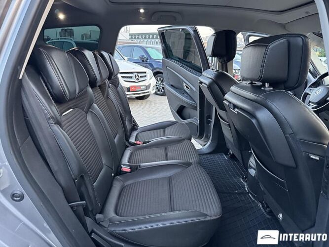 Renault Grand Scenic 44 interauto-car