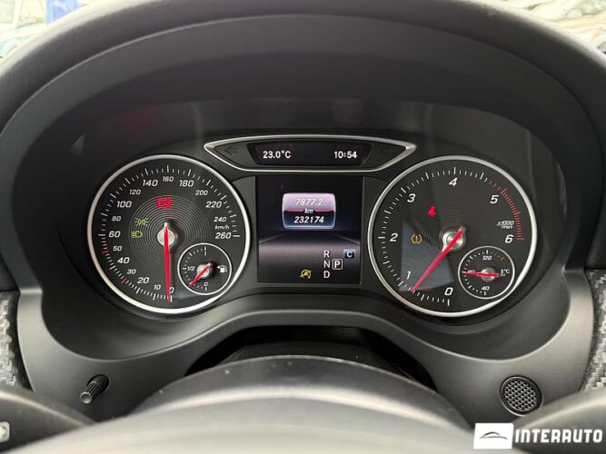 Mercedes GLA 200 36 interauto-car