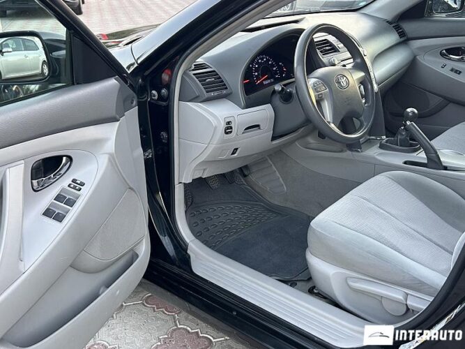 Toyota Camry 33 interauto-car