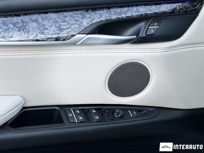 BMW X5 3.5i 42 interauto-car