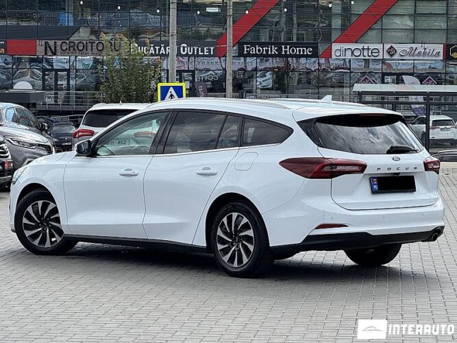 Ford Focus 35 interauto-car