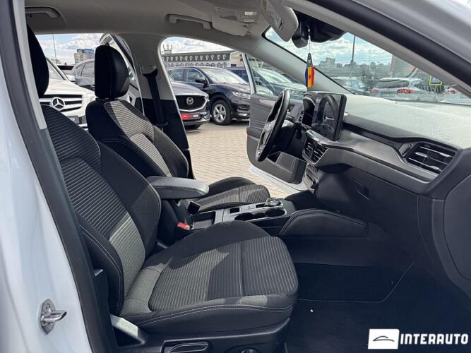 Ford Focus 46 interauto-car