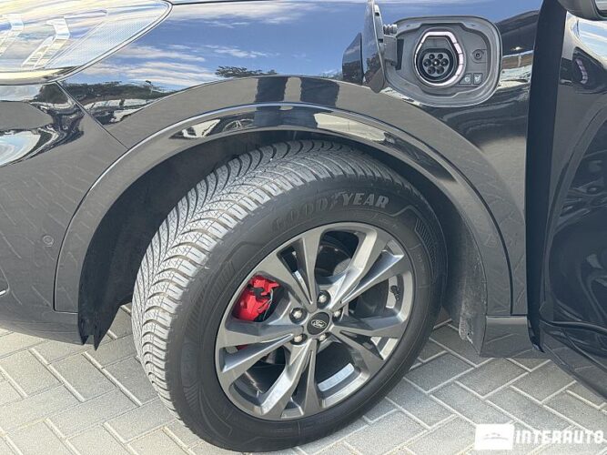 Ford Kuga 63 interauto-car