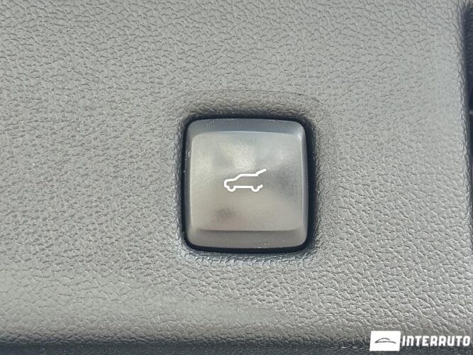 Ford Kuga 61 interauto-car